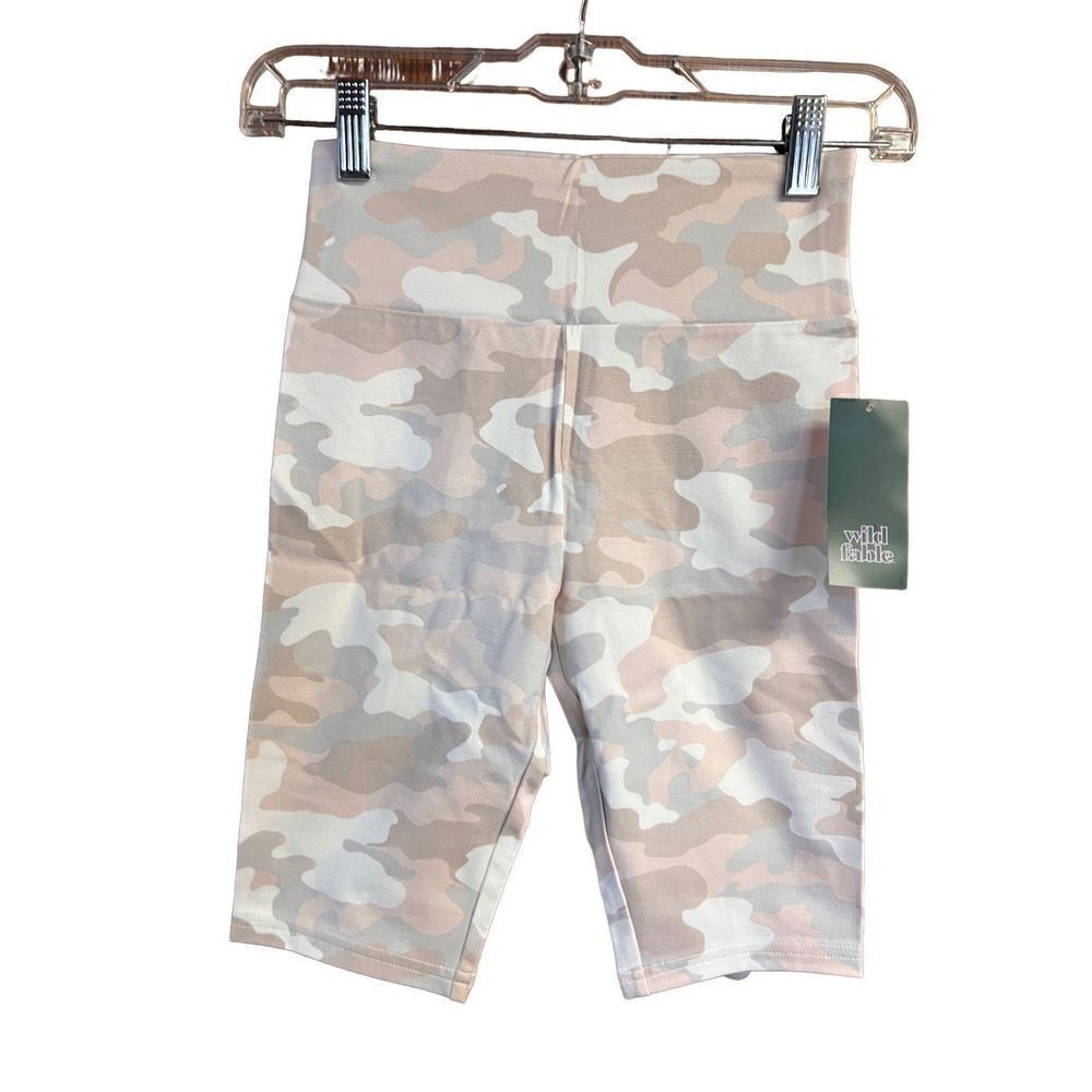 Wild Fable Bike  Camo Shorts Sz S NWT